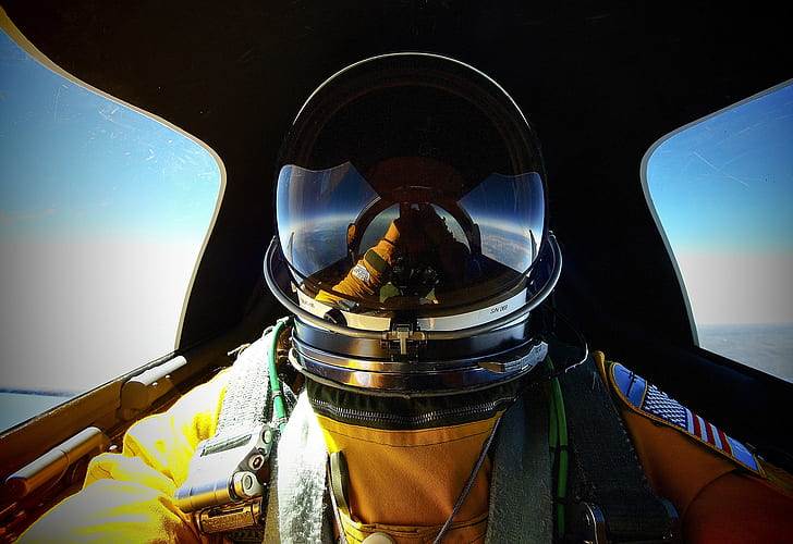 costume-helmet-cabin-pilot-lockheed-sr-71-hd-wallpaper-preview.jpg